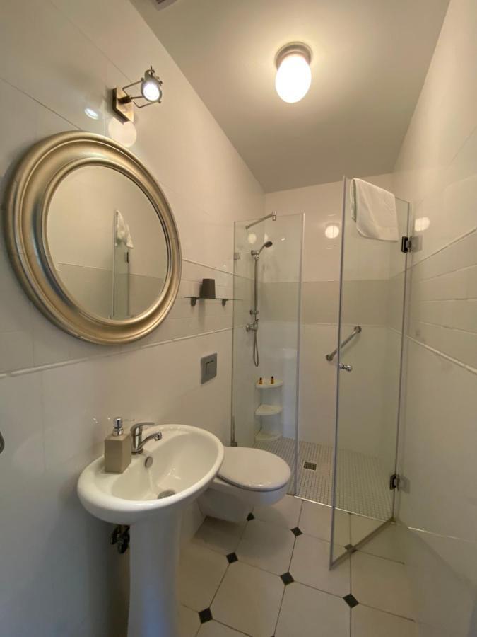 Krzysin Hotell Podkowa Leśna Eksteriør bilde
